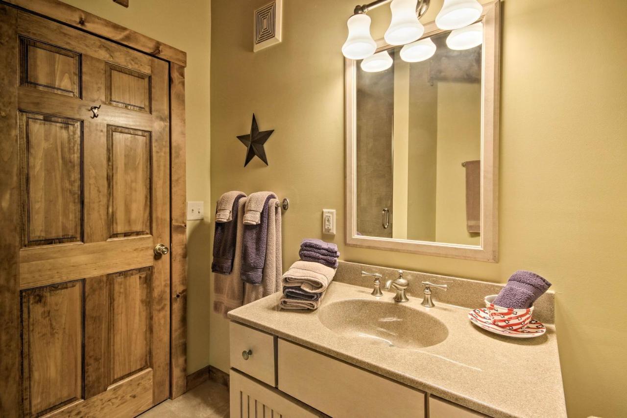 Creekside Berkeley Springs Cabin On 35 Acres! 外观 照片