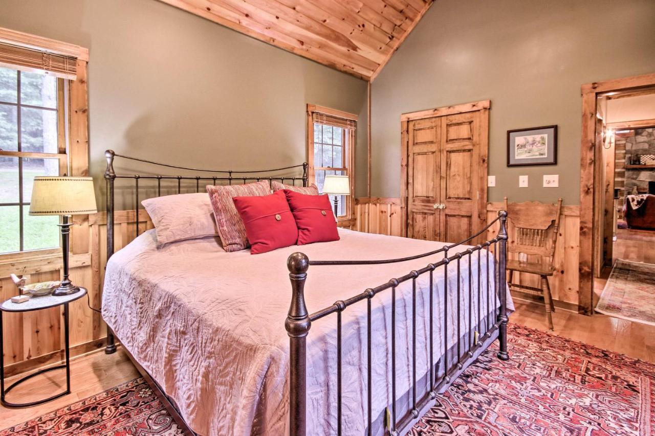 Creekside Berkeley Springs Cabin On 35 Acres! 外观 照片