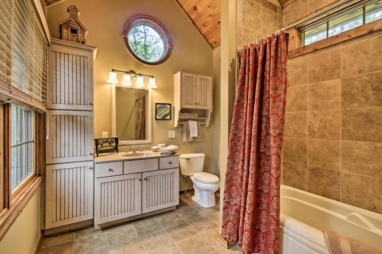 Creekside Berkeley Springs Cabin On 35 Acres! 外观 照片